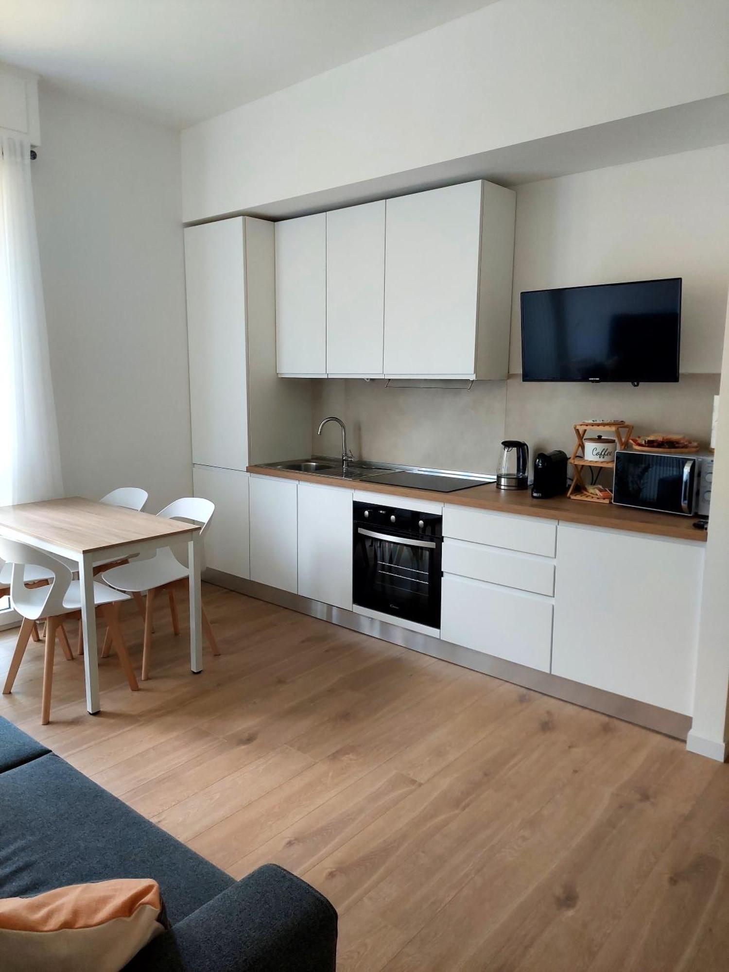 Casa Corso Matteotti 16 Daire Lecco Dış mekan fotoğraf
